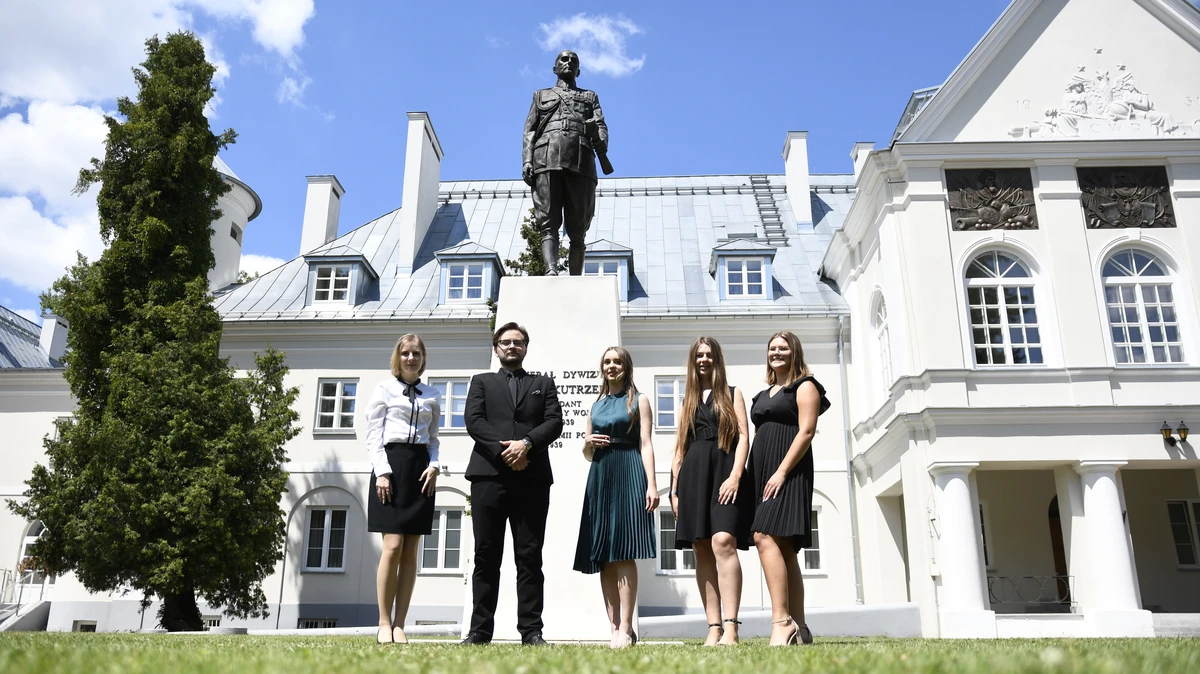 Akademia Sztuki Wojennej - 1