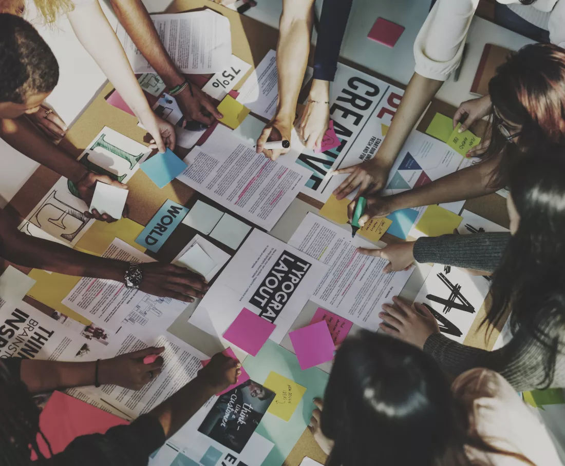 brainstorming-class-education-immagination-plan-concept